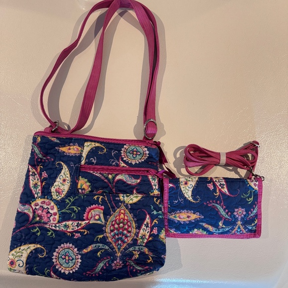 Donna Sharp crossbody & billfold~New without tags - Picture 1 of 14